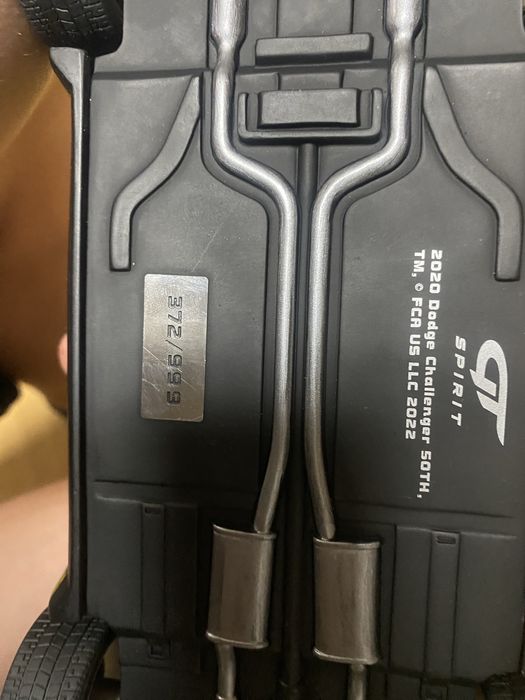 Sprzedam model Dodge skala 1.18 limitowana edycja 999