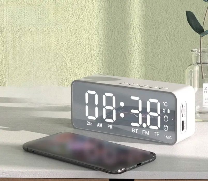 Годинник домашній смарт будильник радіо