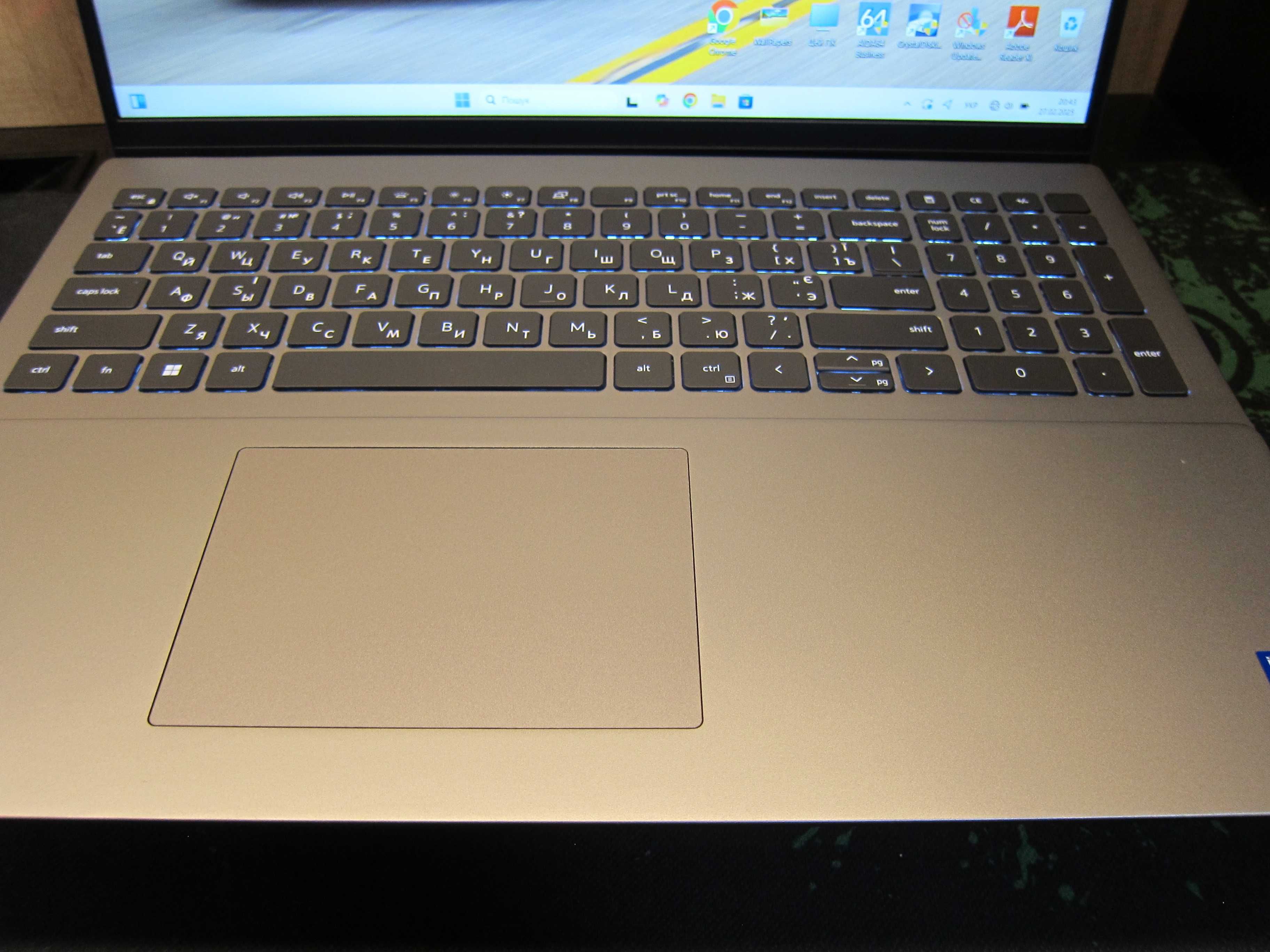Dell Vostro 5620/Intel I5 12400P 12ядер 16потоков/Ram 16/ 15.6" IPSFHD