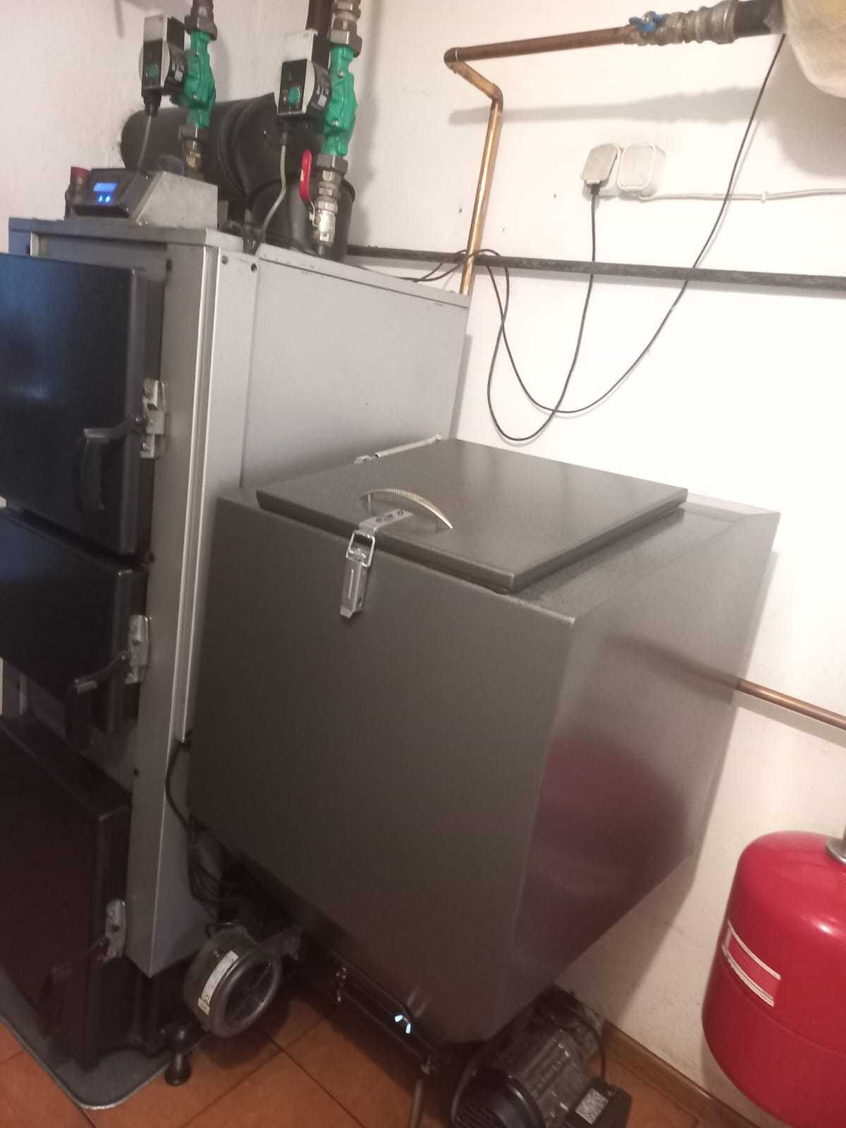 Piec z podajnikiem 25kw