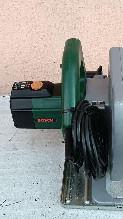 Циркулярка ручнна професійна  Bosch з Німеччини