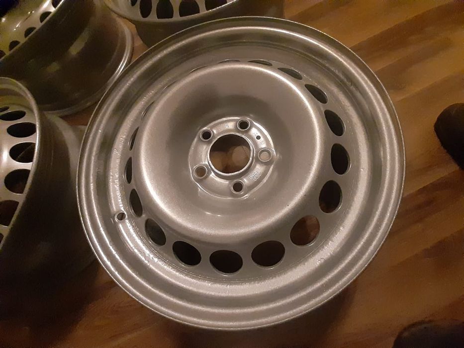 16 Felgi stalowe jak nowe Mercedes Audi Volkswagen 5 x 112
