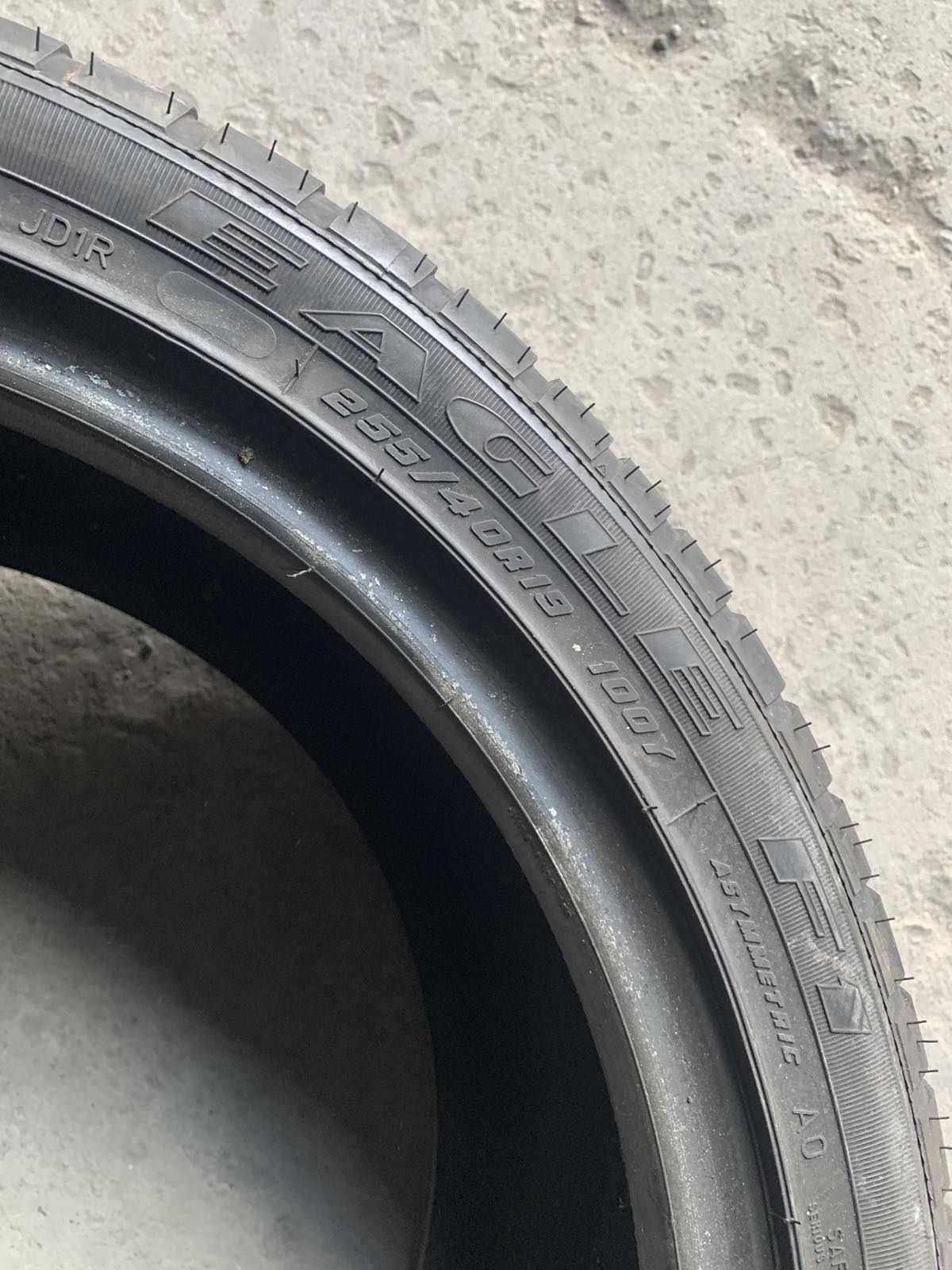 255.40.19 GoodYear 4шт лето БУ склад шины резина из Европы 40 R19