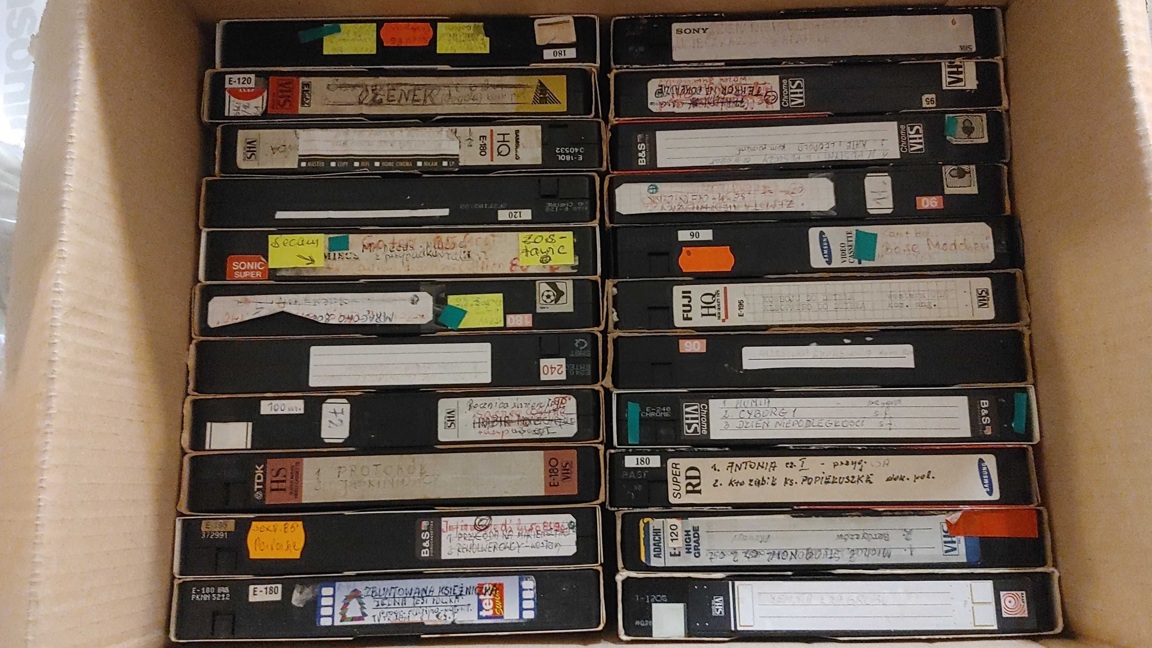 Kasety VHS z lat 80-tych  16 sztuk
