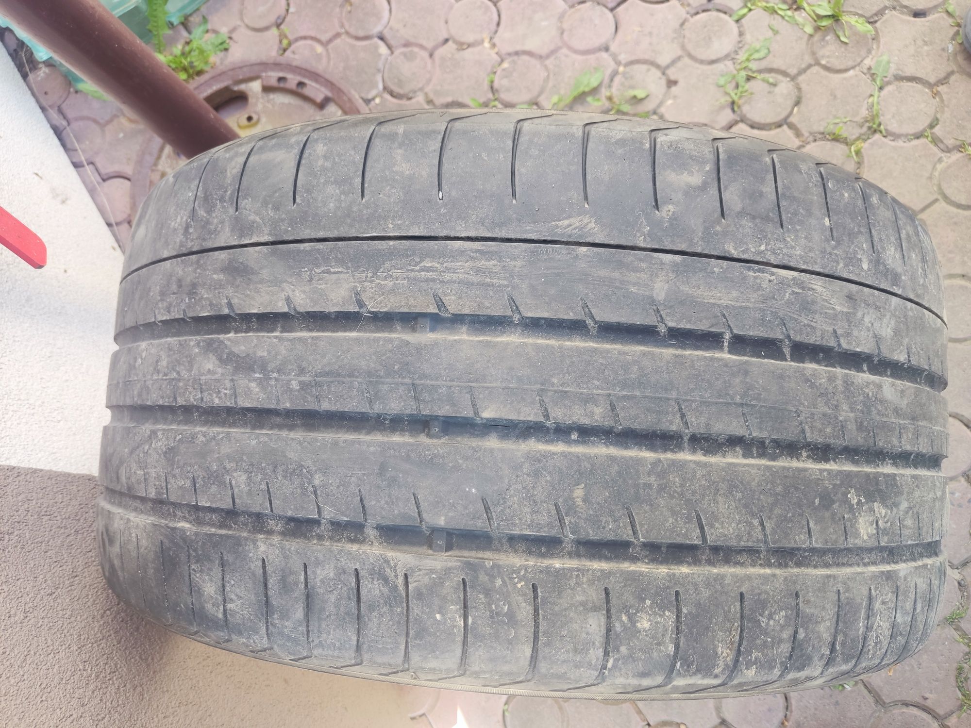 Продам пару 315/30 R22,  21року