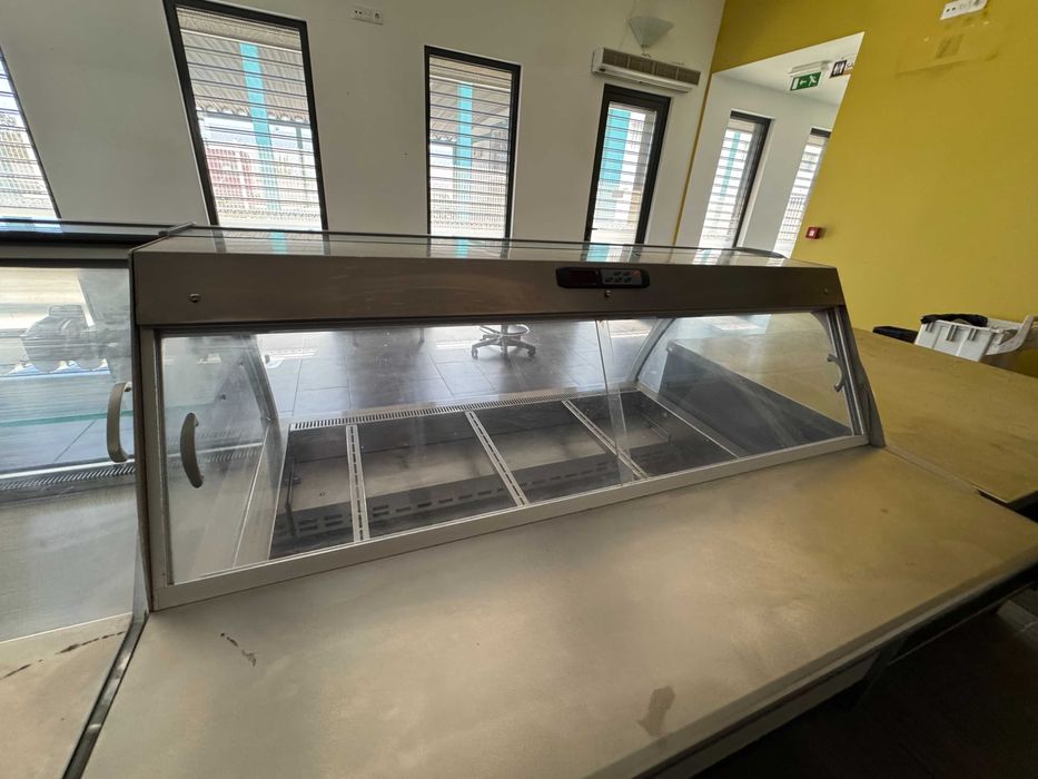 Vitrine Refrigerada Profissional Epta 3,80m com Secção Aquecida