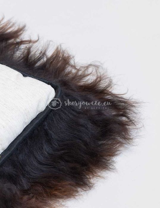 Poduszka dekoracyjna z owczej skóry island płomień 40x40 cm