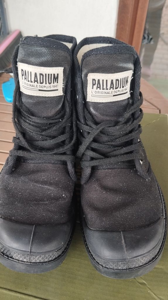 Palladium, czarne botki, buty