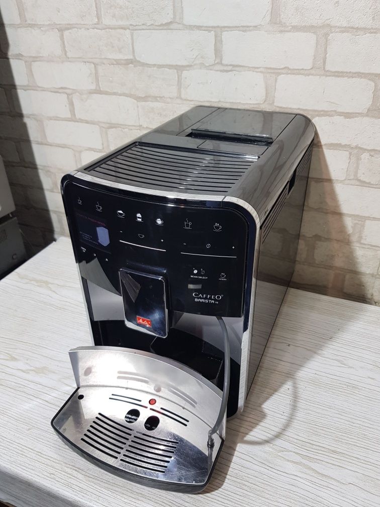 Капучино! Кавомашина/кофемашина Melitta CAFFEO BARISTA F 75