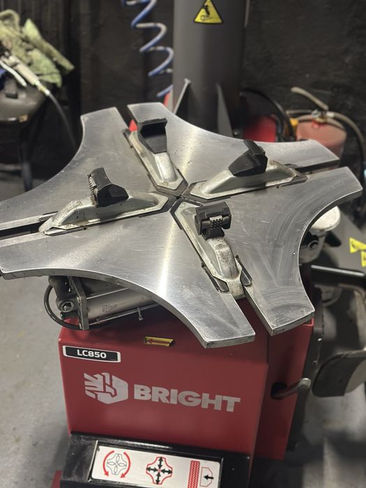 Шиномонтаж BRIGHT 850 та 910