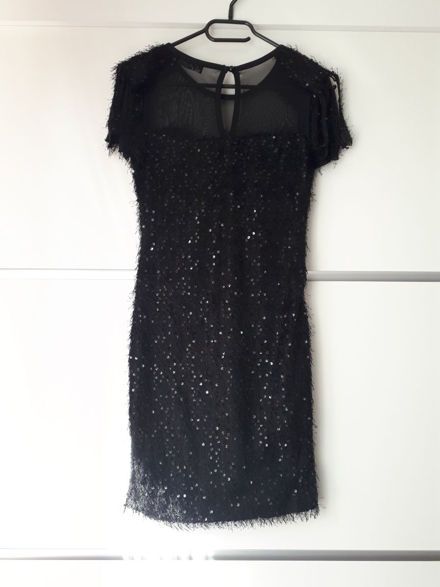 Krótka czarna błyszcząca sukienka Fau Butik