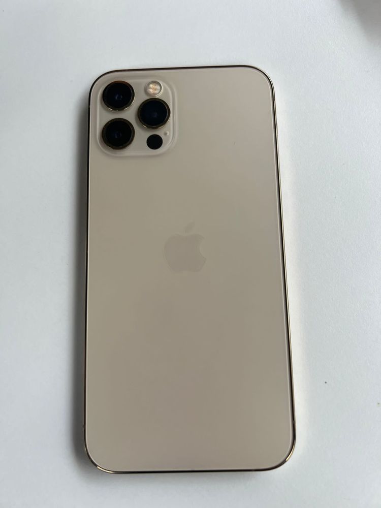 iPhone 12 Pro “Dourado”