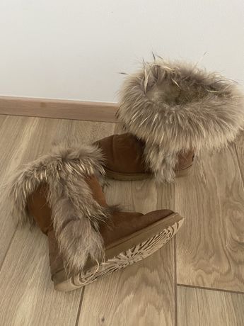 Sniegowce kozaki buty zimowe Ugg Black King skora futro naturalne 39