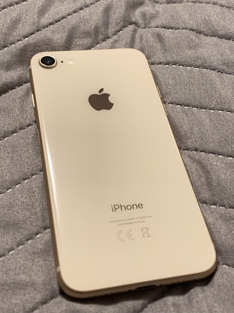 Iphone 8 złoty 64GB