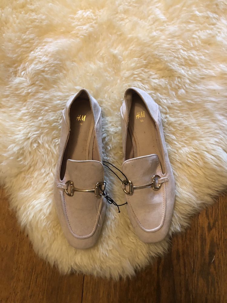 Sapatos/ sabrinas/ loafers H&M