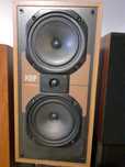 Colunas Kef Carina II