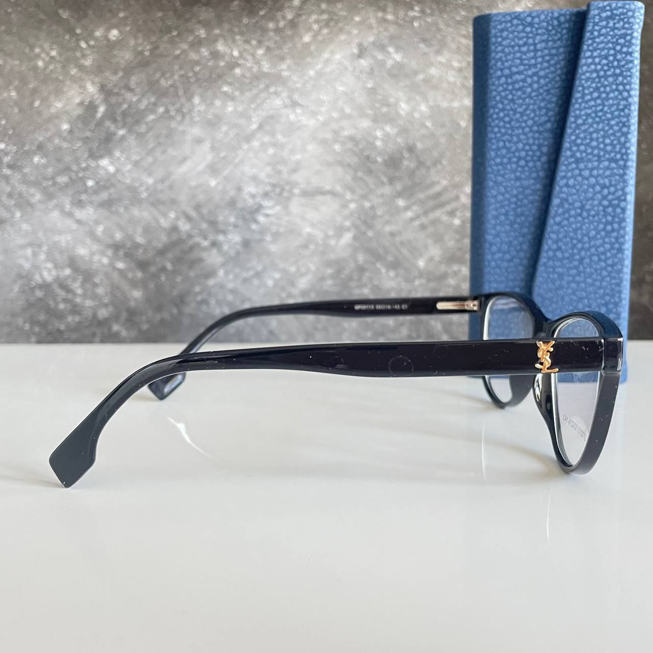 Stylowe okulary oprawki- wygodna oprawa, szybka wysyłka