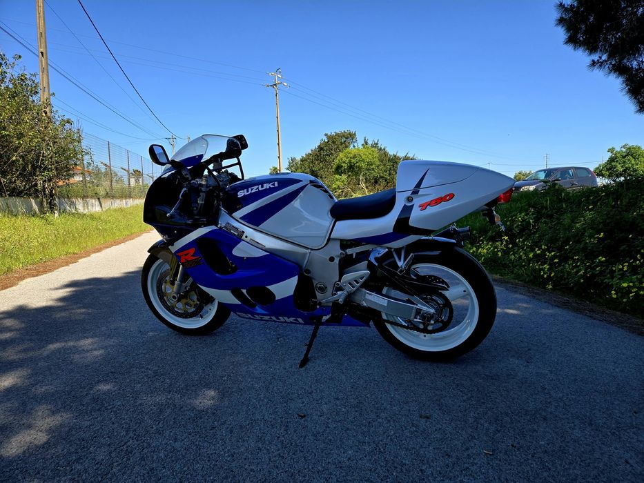 Suzuki Gsxr - 750 Oportunidade