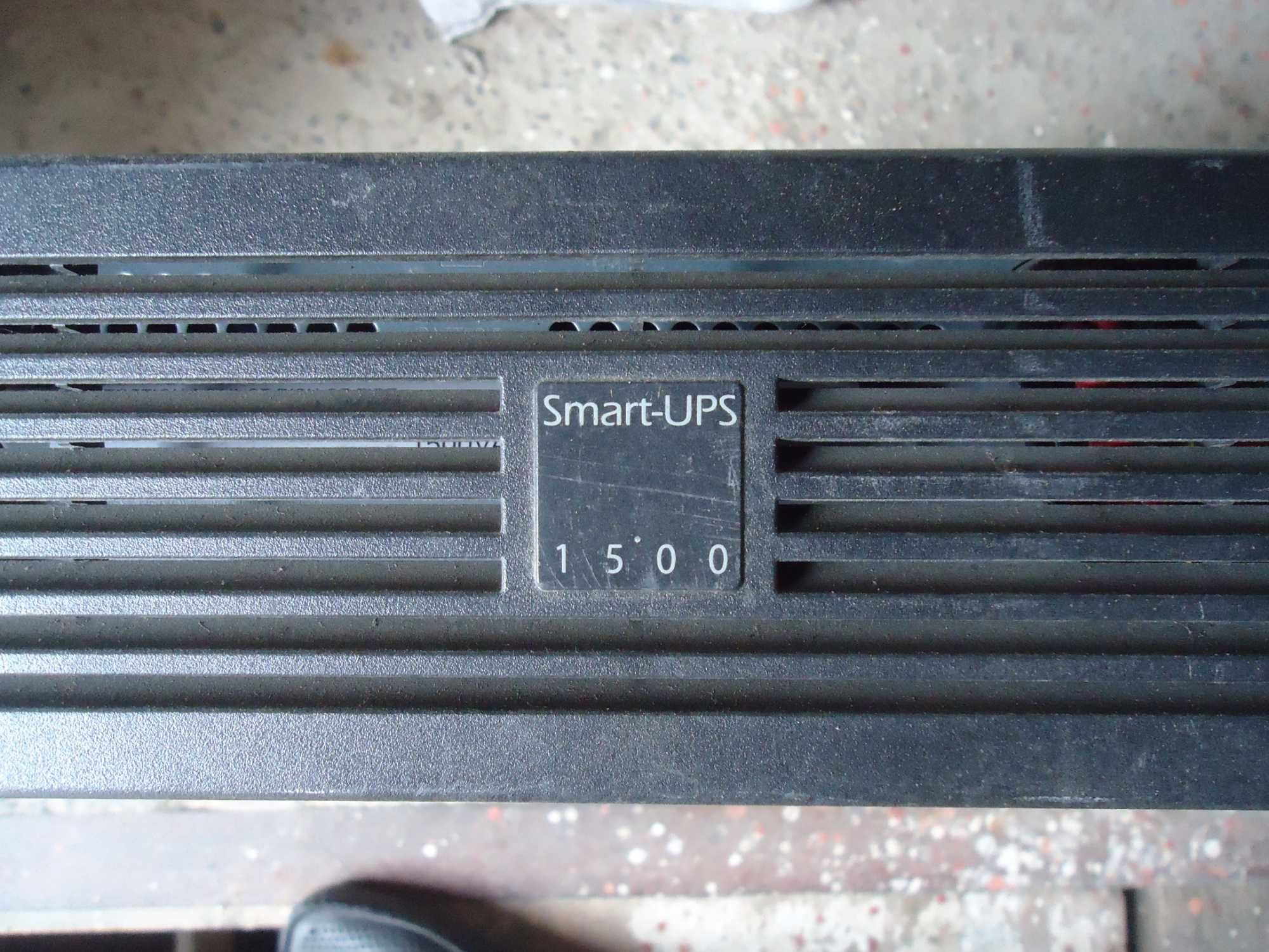 APC Smart-UPS SU1500