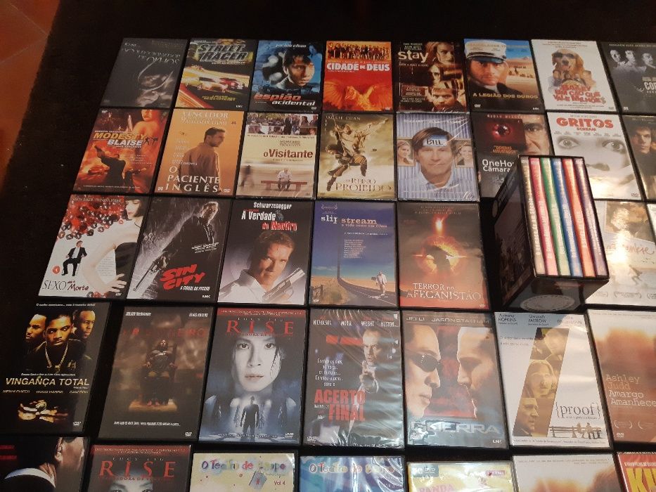 Vendo 83 Dvds