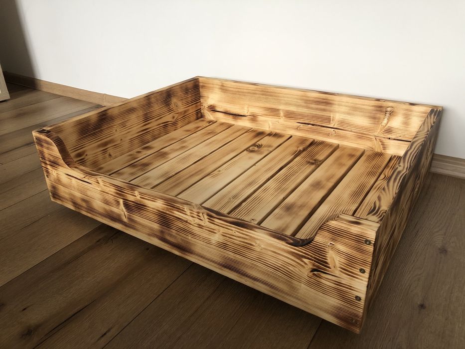 Drewniane legowisko dla psa