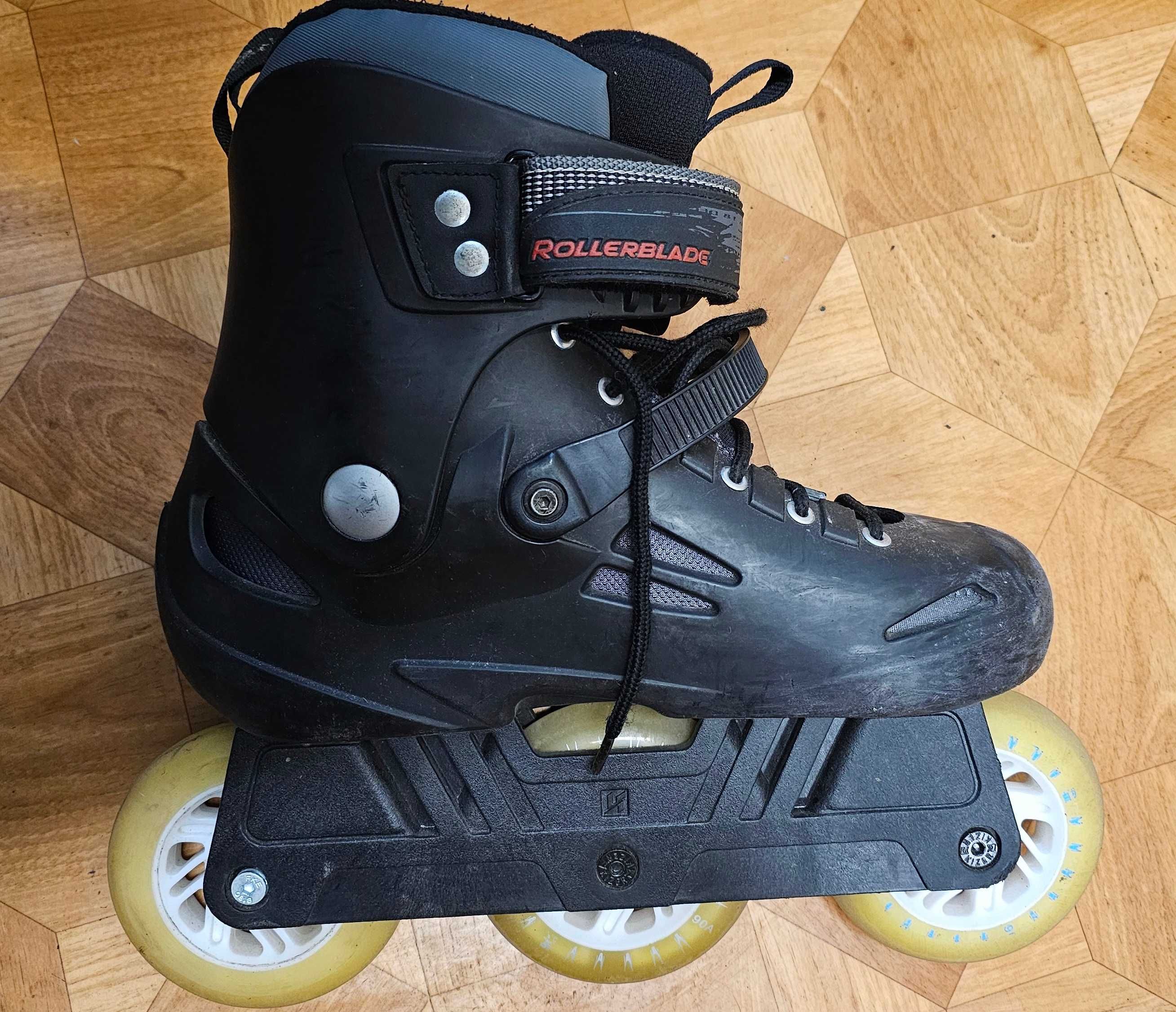Rollerblade X5 rozm. 43 wkładka 27,5 cm mierzona na bucie 44 i 28,5cm