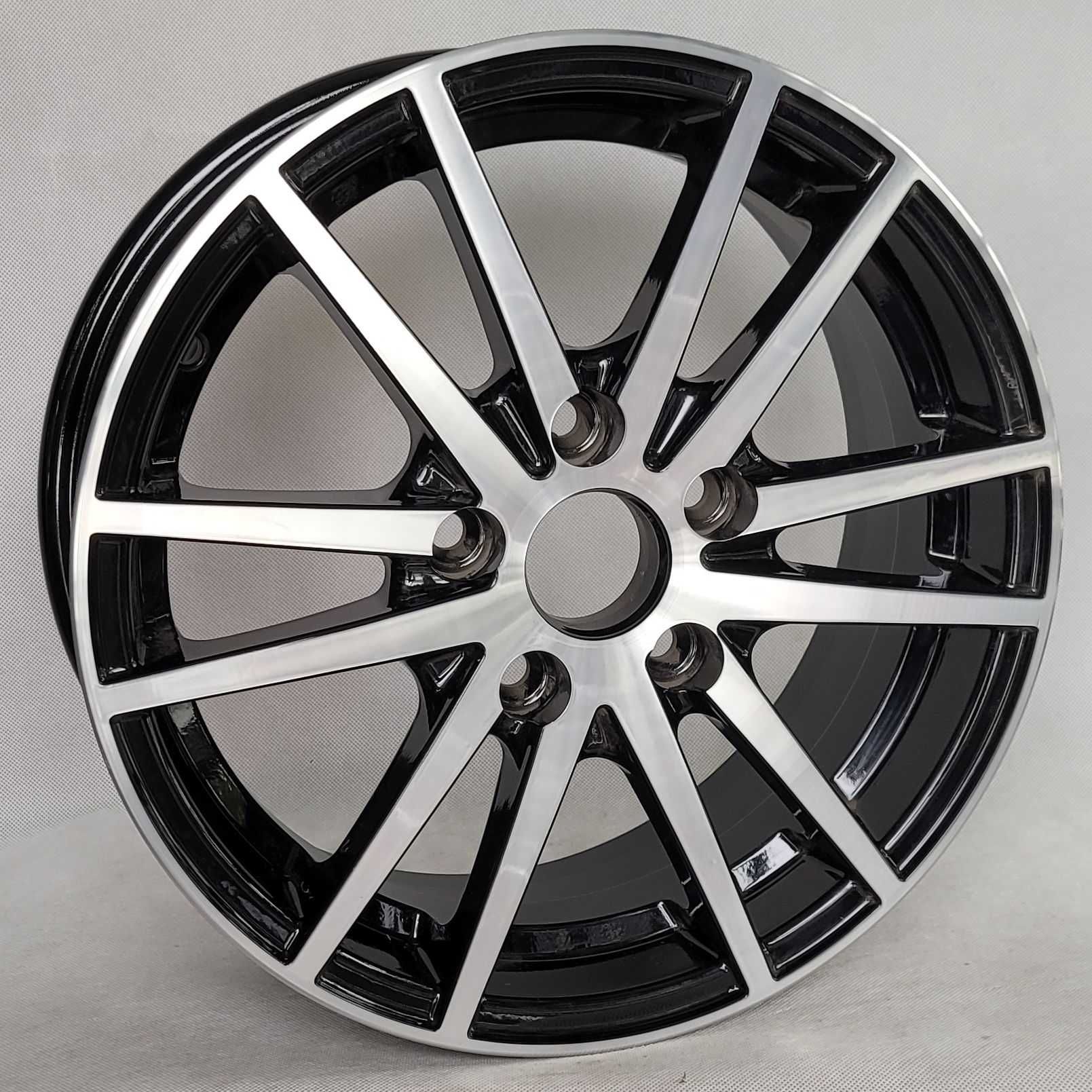 Felgi 15 5x114,3 Kia Venga Ceed Hyundai ix20 i30 Elantra Fluence