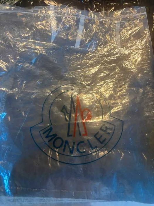 куртка Moncler x Valentino