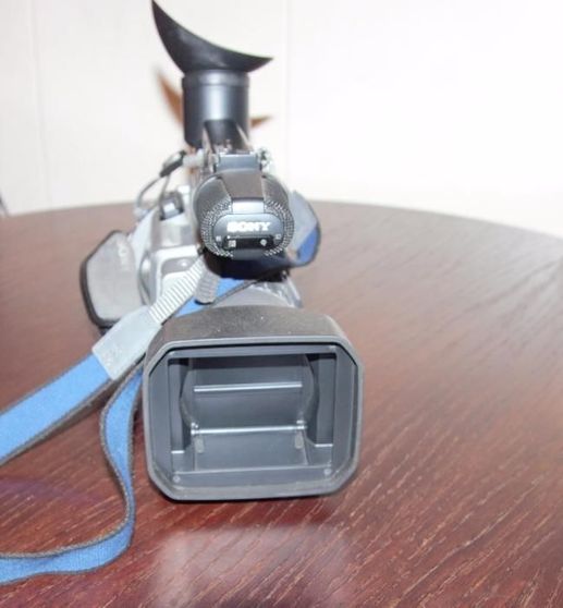видеокамера SONY DCR - VX 2100 E