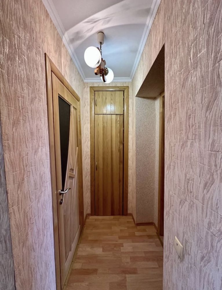 Продам 3- х кім квартиру в центрі міста.
