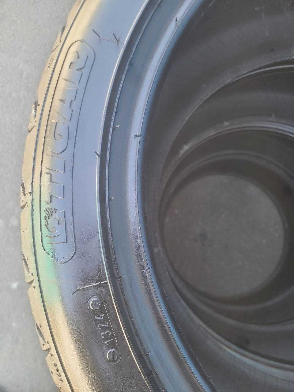 Шини Tigar Ultra High Performance 7 мм 25 рік 235 45 R18 GOAUTO Київ