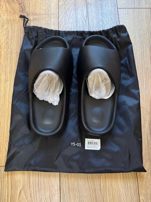 Czarne klapki yeezy slide YS-01 NOWE