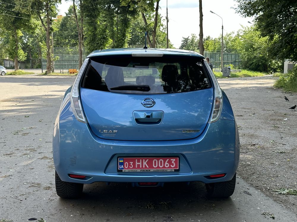 Nissan leaf 2013