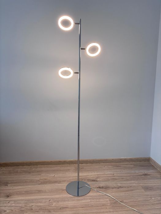 Lampa stojąca podłogowa led