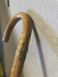 Трость Винтажная немецкая деревянная тростьметаллическим наконечником