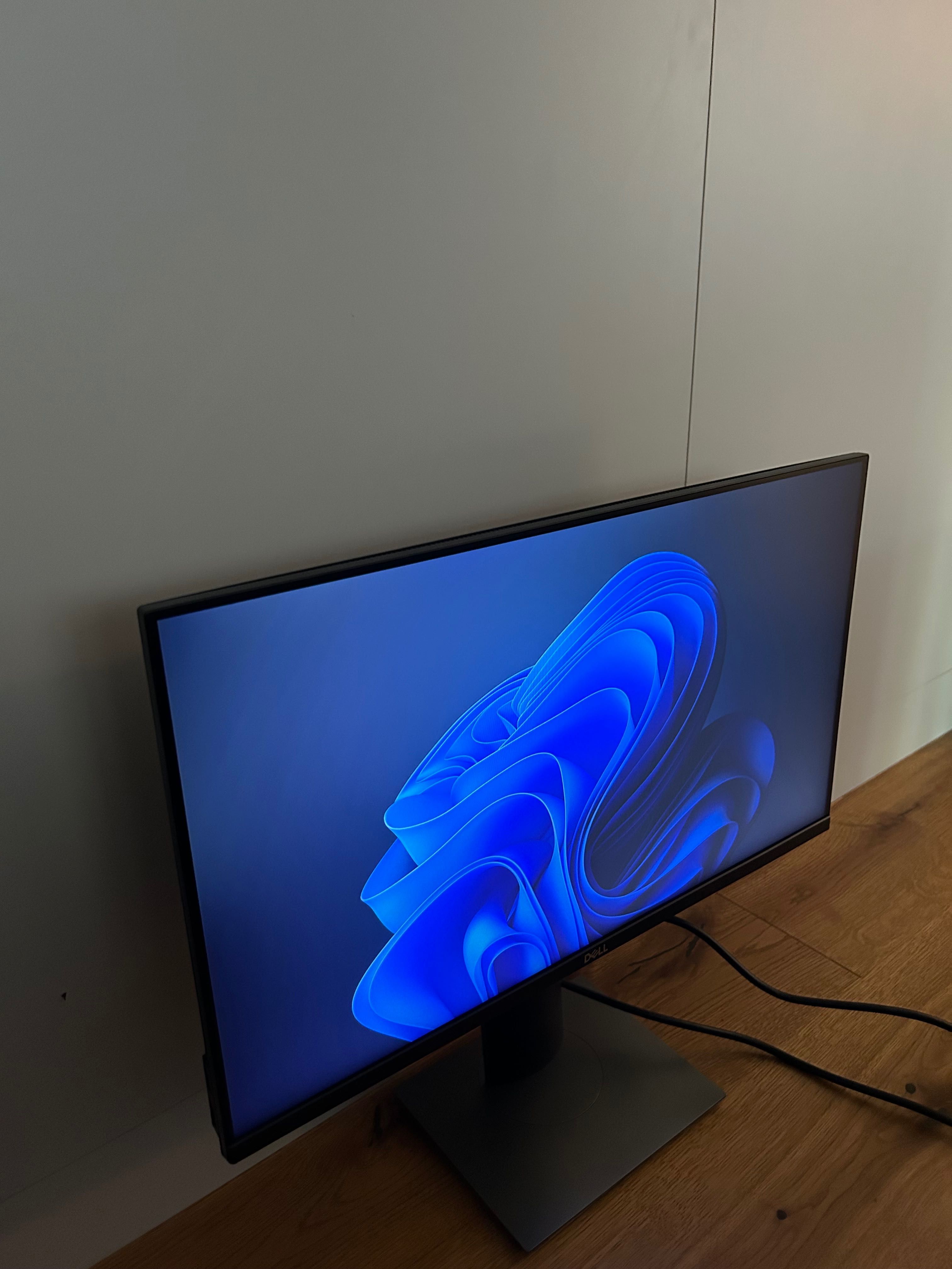 Bezramkowy Monitor LED Dell 24'' P2419H Full HD IPS DP HDMI