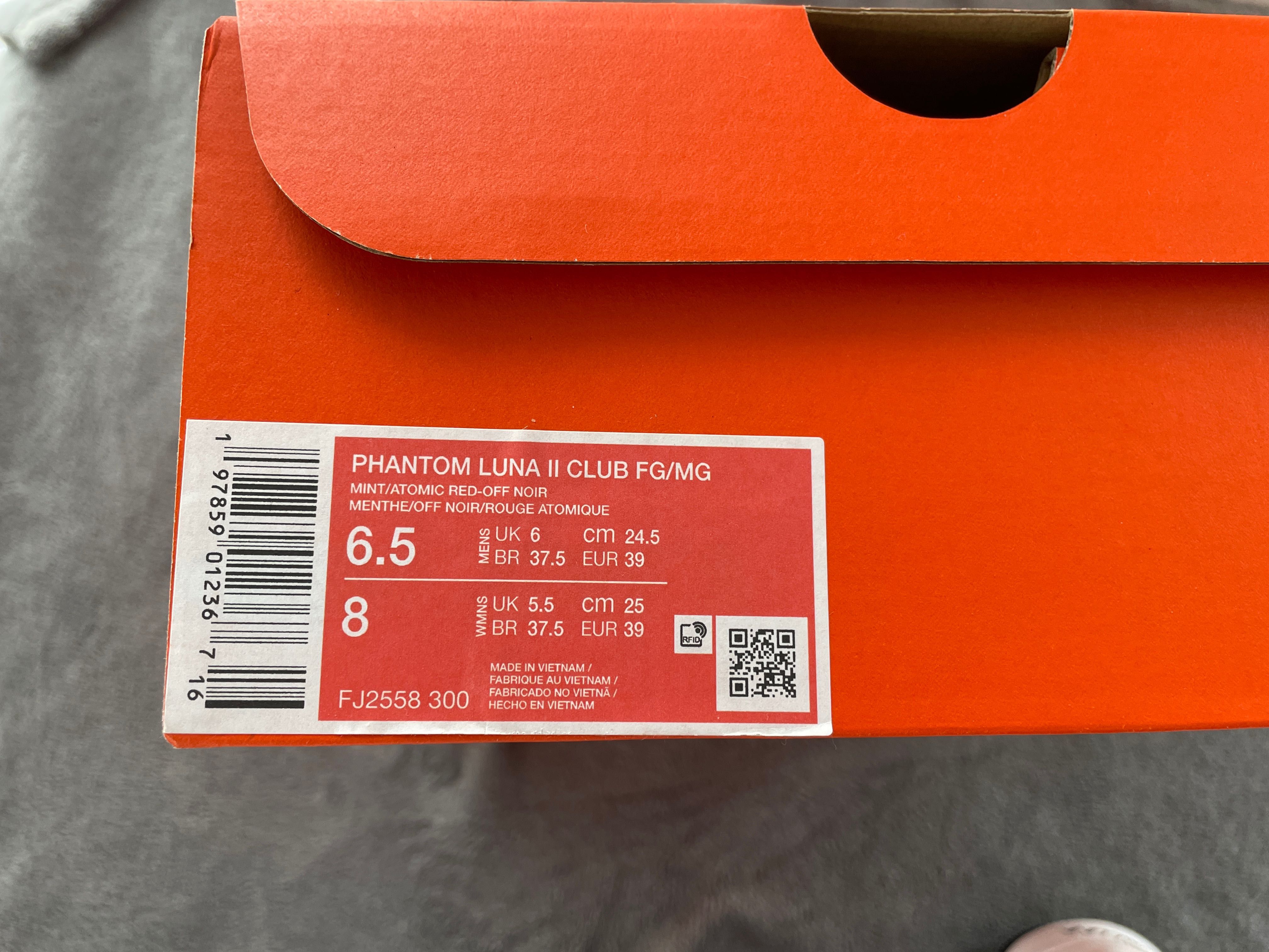 Korki piłkarskie Nike