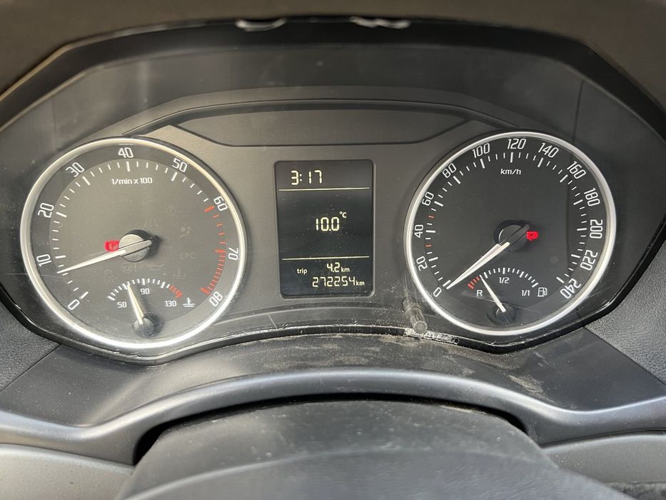 Skoda Octavia A5 2012 год 1600 газ/бензин mpi с механикой