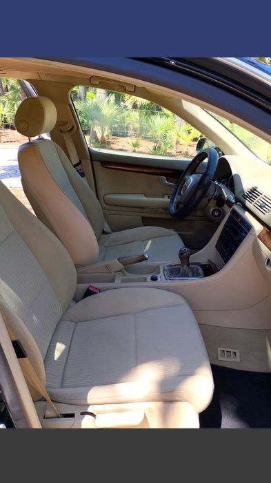 Vendo aceito retomas o  audi a4 2.0tdi 143cv apenas 240mil kms