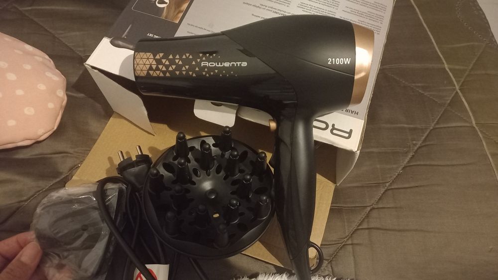 Secador Rowenda como novo