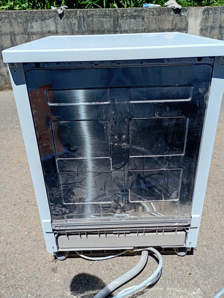 Máquina de lavar loiça SEMI-NOVA com entrega e garantia