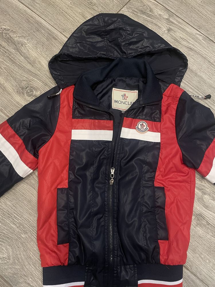 Оригінальна дитяча куртка  Moncler для хлопчиків