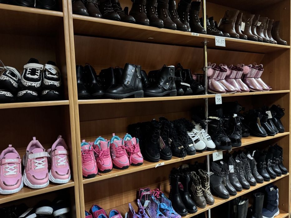 взуття опт терміново дитячий одяг обувь мужская женская детская зимова