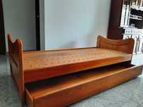 Cama individual com 1 gaveta de arrumação