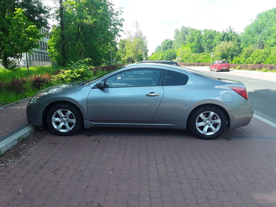 Nissan Altima Nissan Altima Coupe Ben+Lpg