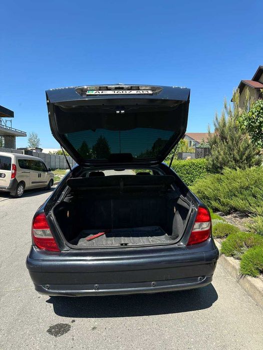 Автомобиль Citroen C5