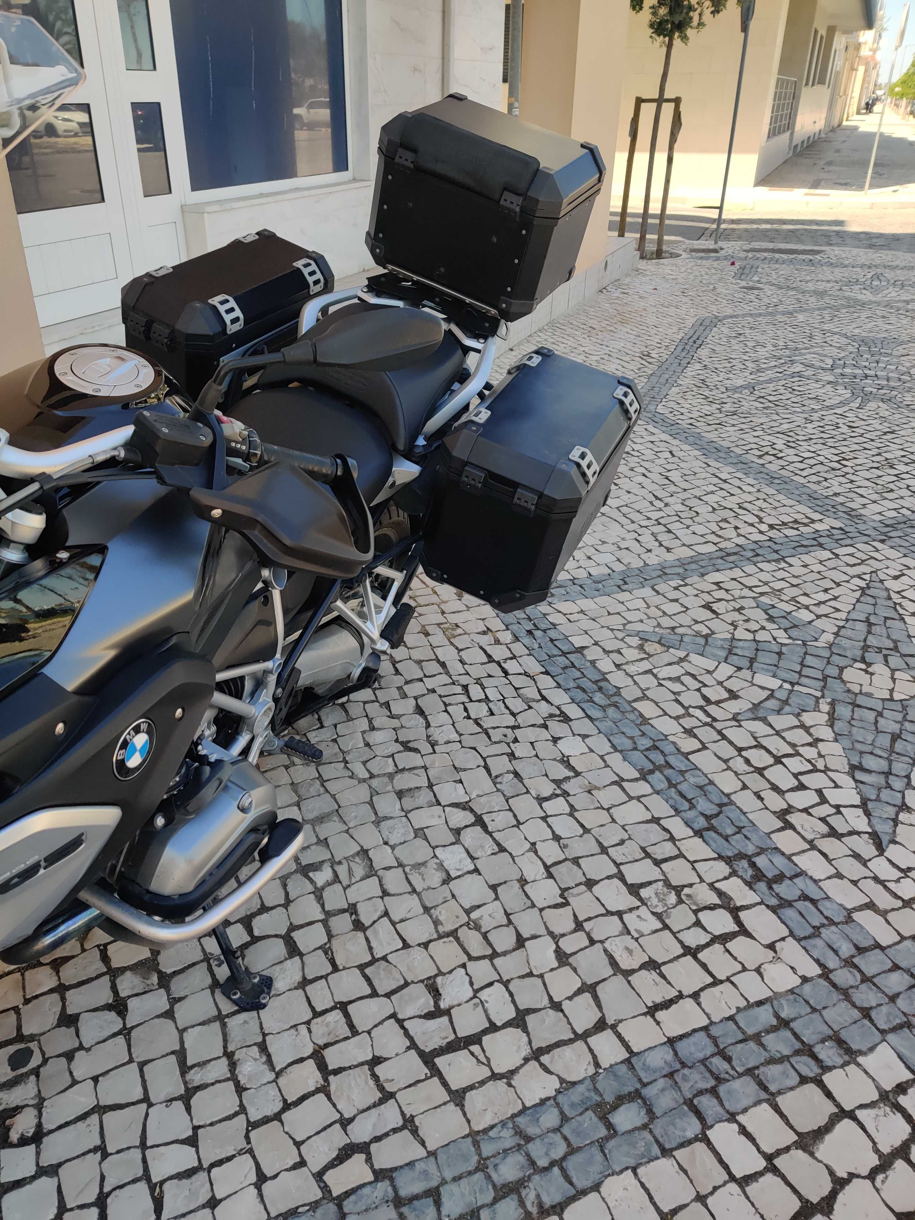 BMW.       R 1200 Gs