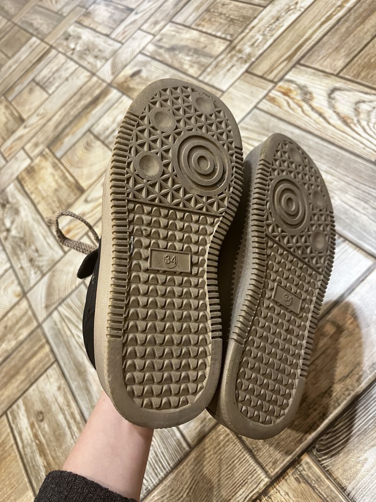 Взуття.   Стан дуже хороший