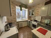 Продам 2-х комнатную квартиру на ЮТЗ, ул. Парковая