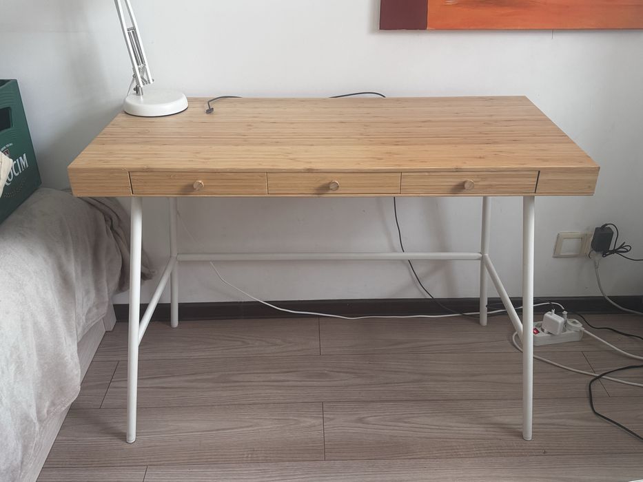 Biurko toaletka bambusowa z szufladami IKEA